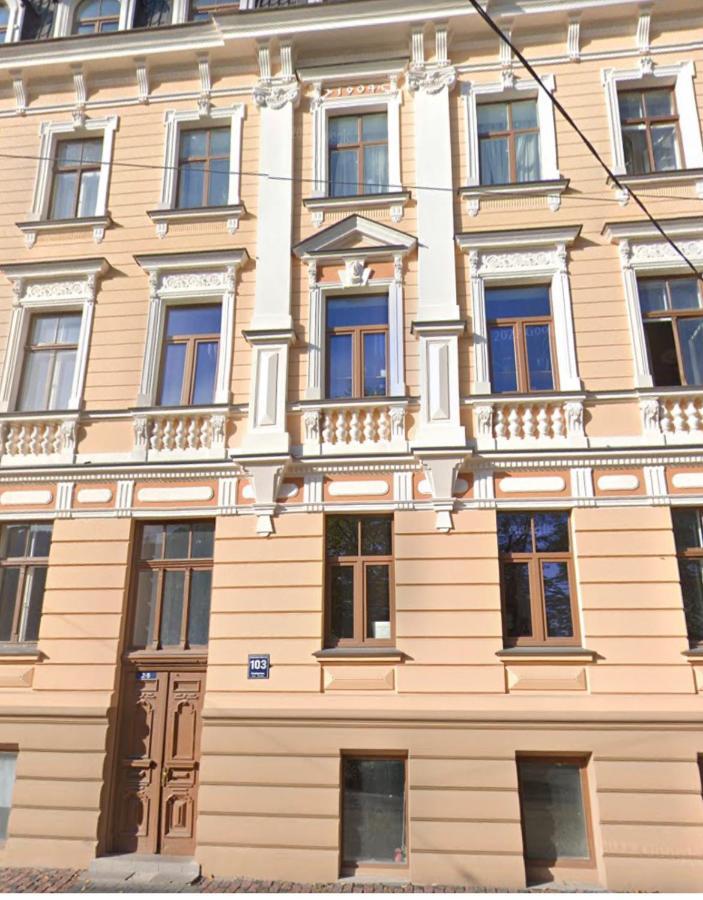 Escobars Backpackers Hostel Riga Extérieur photo